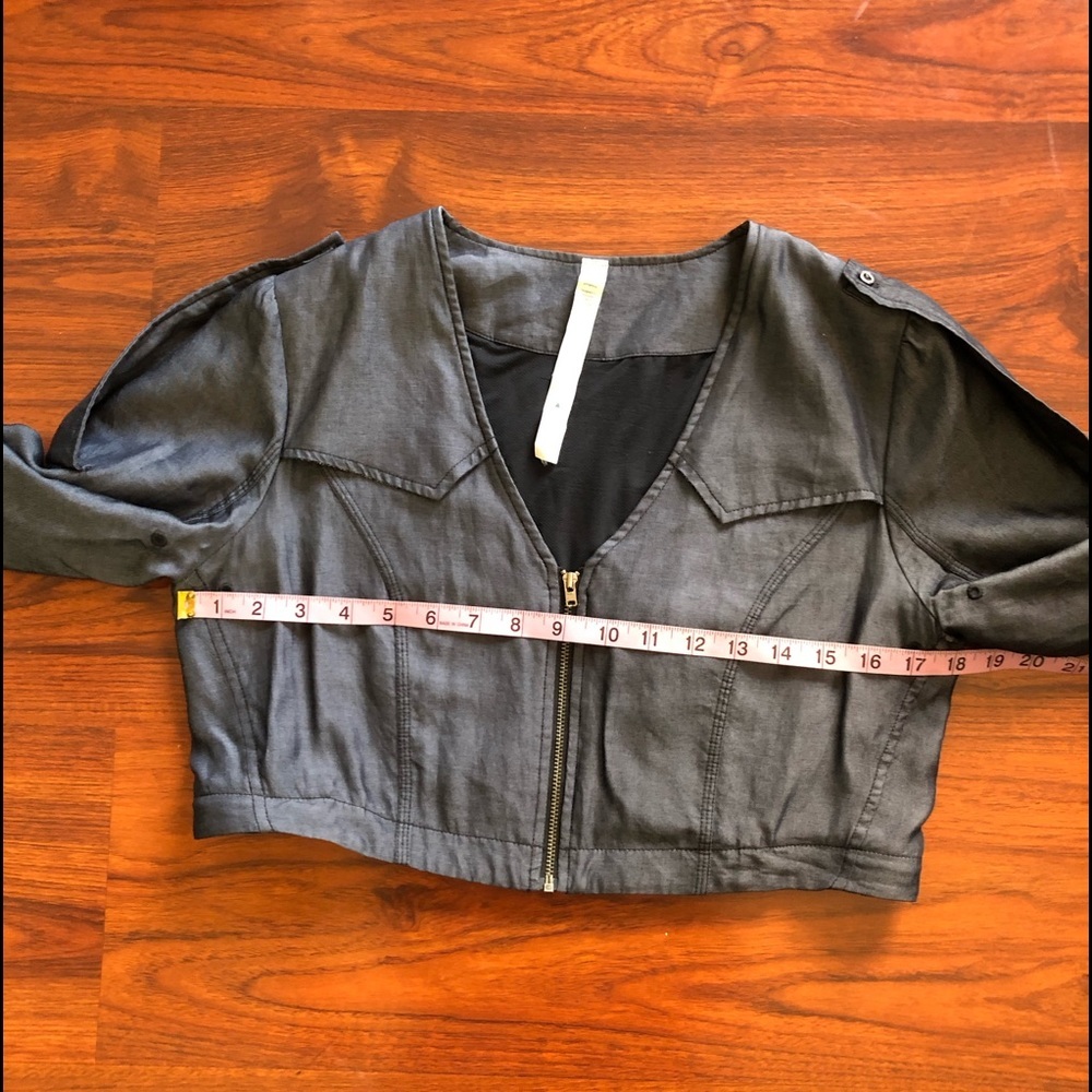 Lululemon Tranquility Jacket
Black - Picture 12 of 15